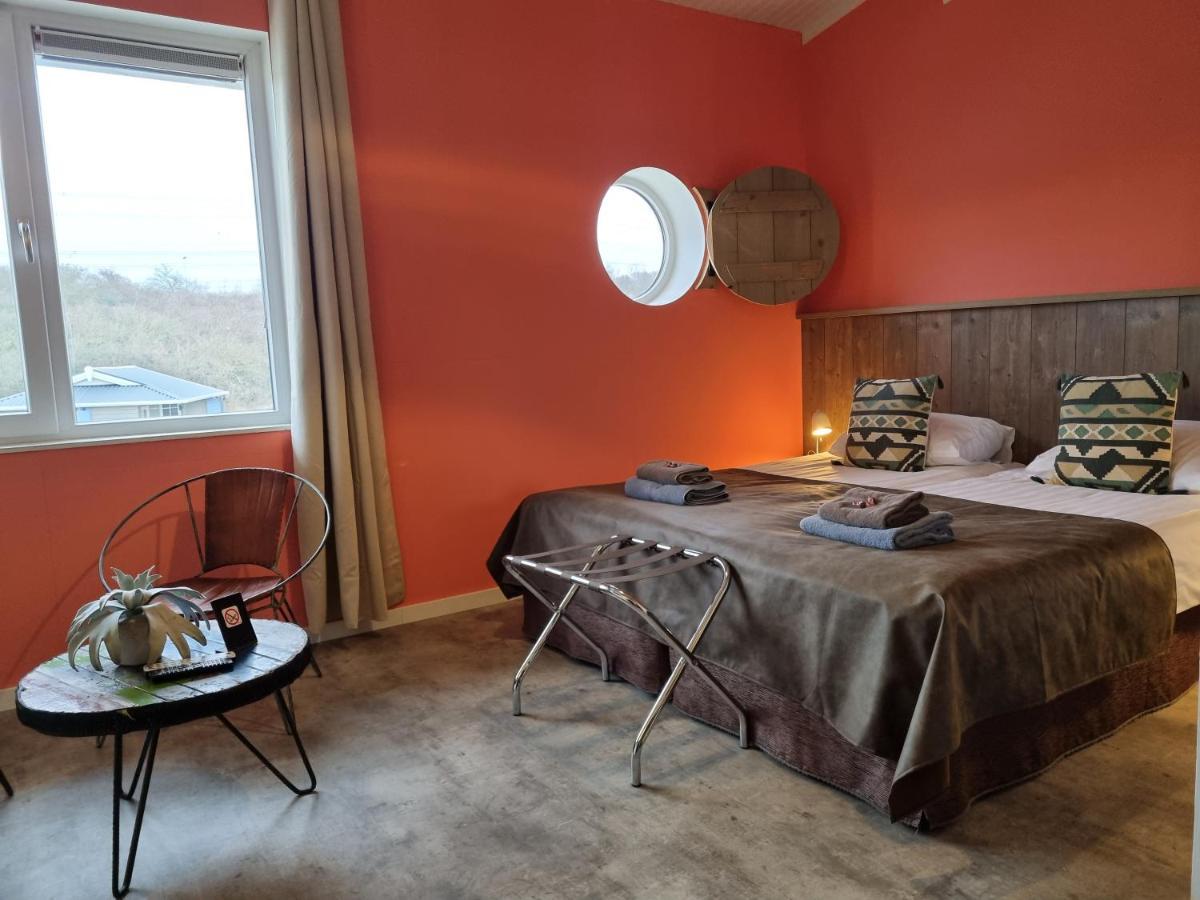 Beach Hotel Oostvoorne Luaran gambar